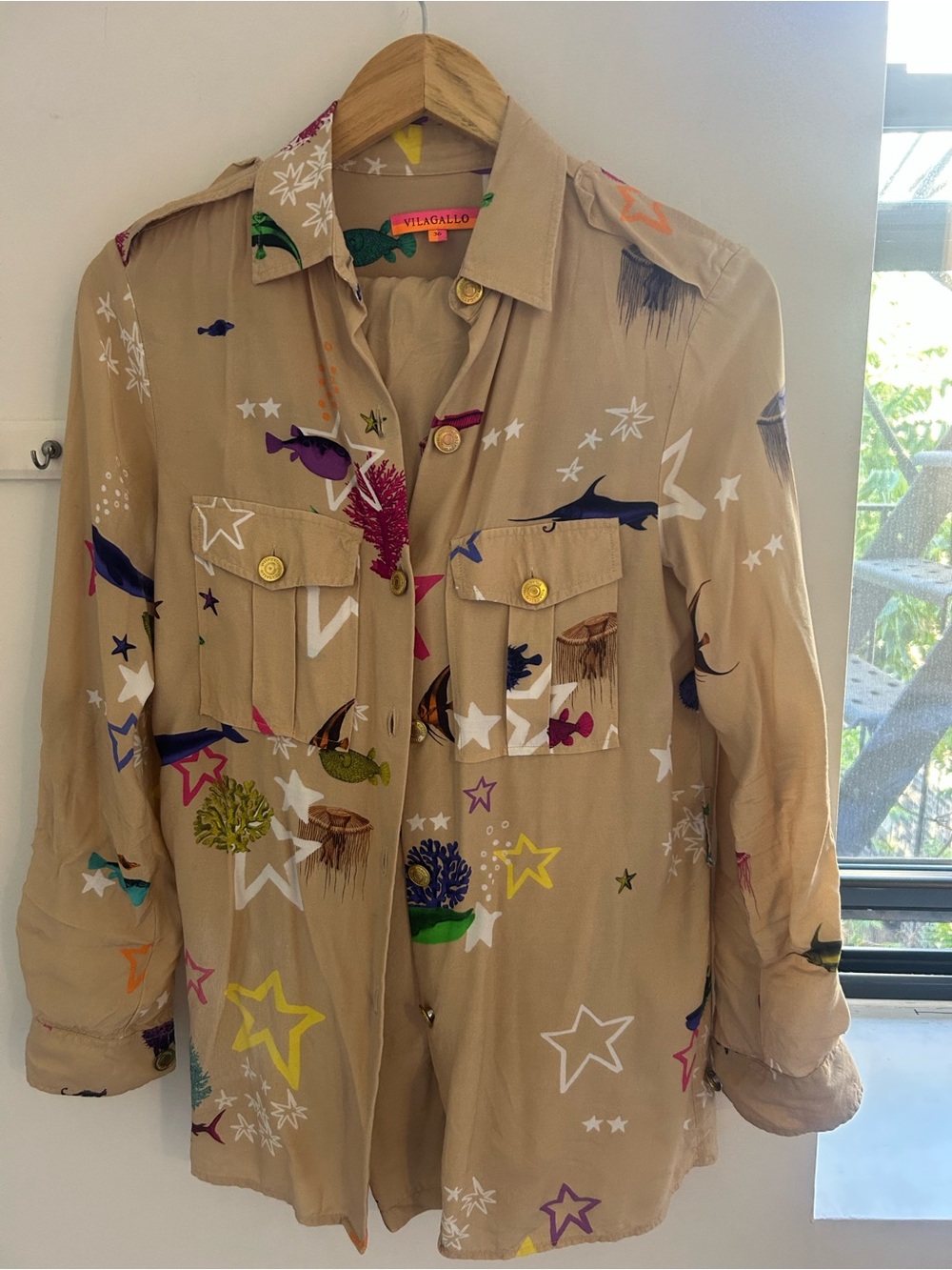 VILAGALLO Beige Star & Fish Print Button-Up Shirt